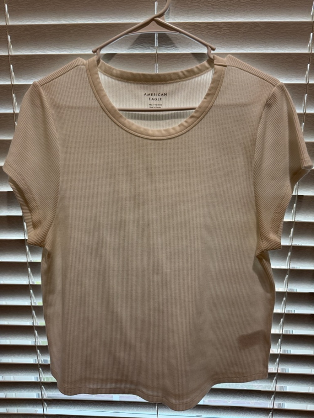 American Eagle Outfitters white Ribbed Short Sleeve Tee